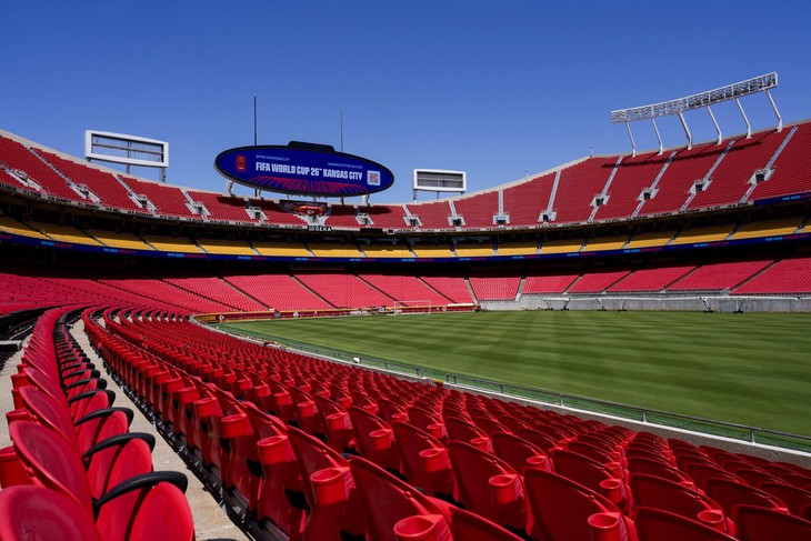 Oái oăm lệnh cấm khán giả mang chai nước tái sử dụng vào sân tại World Cup 2026- Ảnh 2.