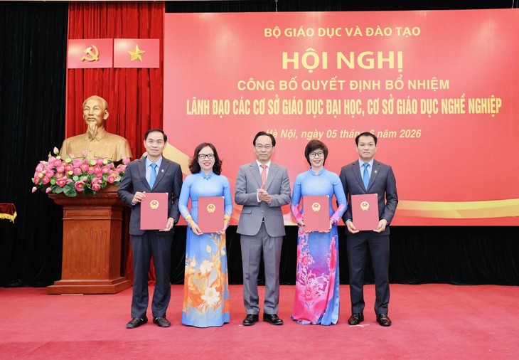 Bộ GD&ĐT bổ nhiệm lãnh đạo 51 cơ sở giáo dục đại học, cơ sở giáo dục nghề nghiệp- Ảnh 1.