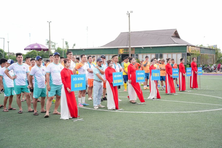 Hơn 100 nhà báo tranh tài tại Giải Bóng đá Báo chí miền Trung- Ảnh 2.