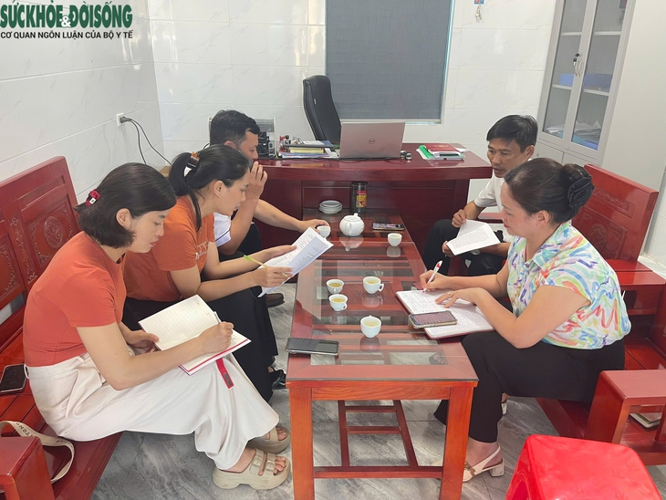 Nguy cơ bệnh dại gia tăng mùa nắng nóng, cần tiêm phòng ngay khi bị chó mèo cắn
- Ảnh 1.