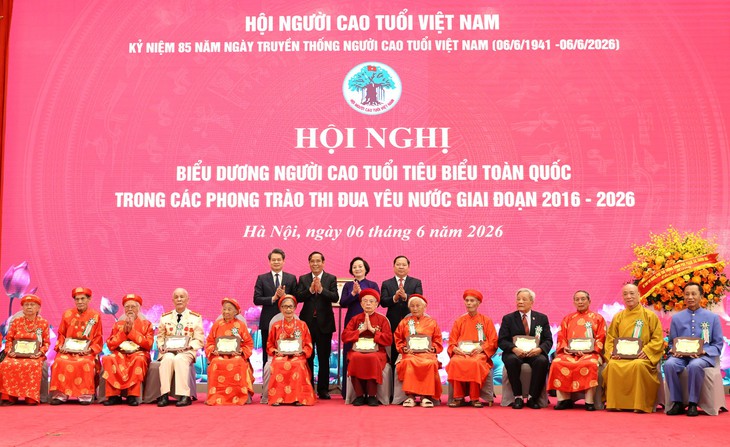 Phó Thủ tướng: Xác định người cao tuổi là nguồn lực, là động lực quan trọng của đất nước- Ảnh 3.