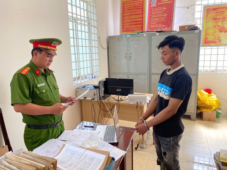 Bắt tạm giam đối tượng có hành vi quan hệ tình dục với trẻ em- Ảnh 1.
