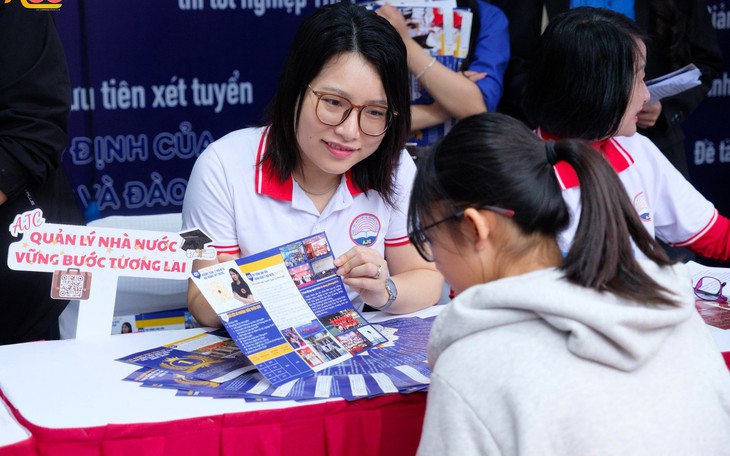 Chiến thuật nào giúp thí sinh tối ưu hóa đăng ký nguyện vọng đại học?- Ảnh 2.