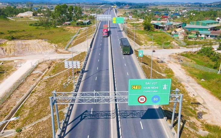 Cao tốc Bắc - Nam đoạn qua Hà Tĩnh dự kiến thu phí từ giữa tháng 7- Ảnh 1.
