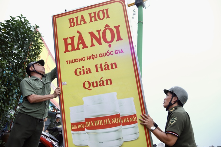 Sau phản ánh, hồ Định Công được kiểm tra, chấn chỉnh trật tự đô thị- Ảnh 4.