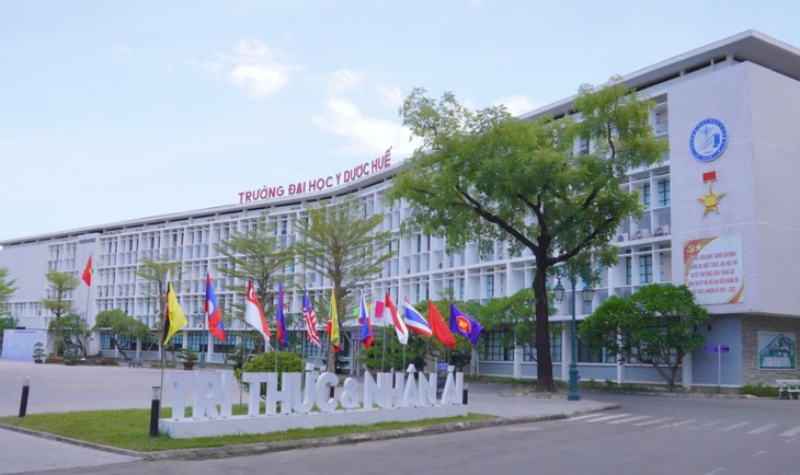 Đại học Huế công bố ngưỡng đảm bảo chất lượng đầu vào, hai ngành thuộc khối sức khỏe dẫn đầu- Ảnh 1.