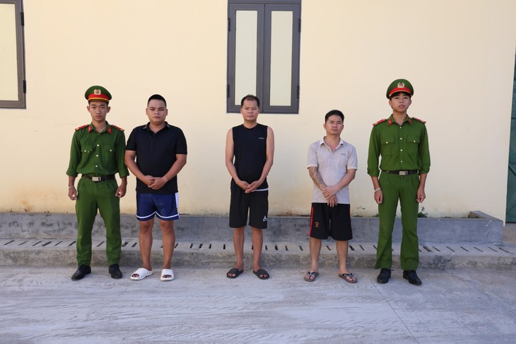 Triệt phá đường dây cá độ bóng đá liên tỉnh mùa World Cup- Ảnh 1.