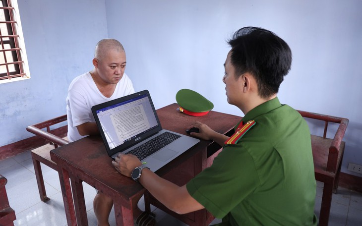 Triệt phá đường dây ma túy liên tỉnh, thu giữ 11.600 viên ma túy tổng hợp- Ảnh 2.