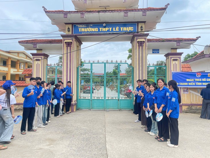Vụ nghi gian lận trong Kỳ thi tốt nghiệp THPT 2026: UBND tỉnh Quảng Trị chỉ đạo rà soát- Ảnh 1.