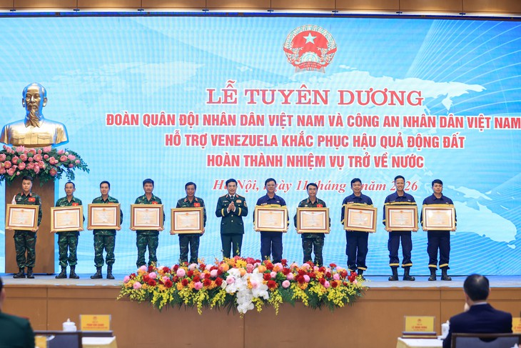 Thủ tướng biểu dương đoàn cứu hộ Việt Nam hoàn thành xuất sắc nhiệm vụ tại Venezuela- Ảnh 4.