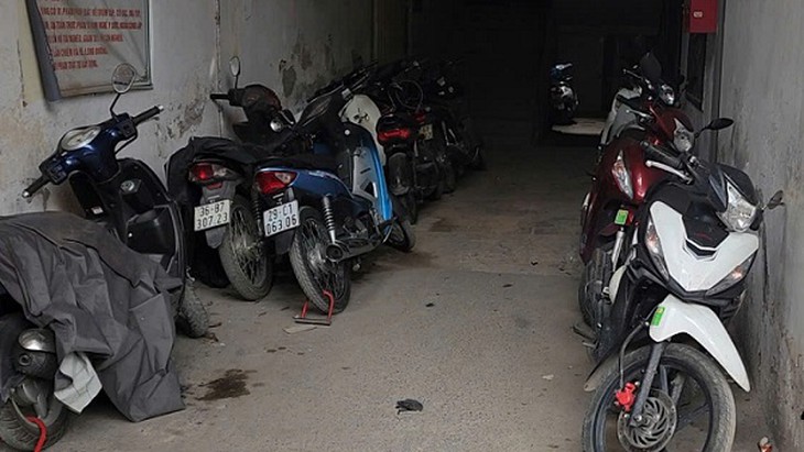 Người dân tập thể Cao su Sao Vàng thấp thỏm vì không có bãi gửi xe sau giải tỏa đường Vành đai 2,5- Ảnh 2.