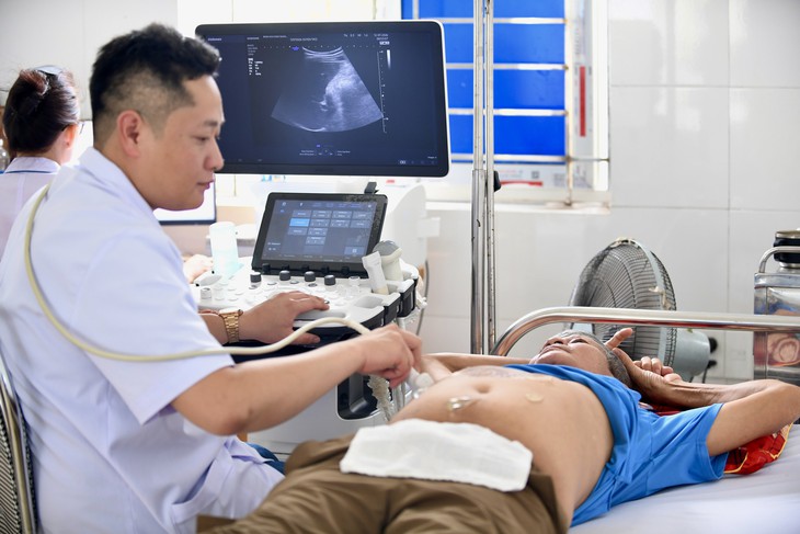 Từ hải đảo đến vùng núi Quảng Trị cùng tổ chức khám sức khỏe định kỳ, khám sàng lọc cho người dân- Ảnh 6.