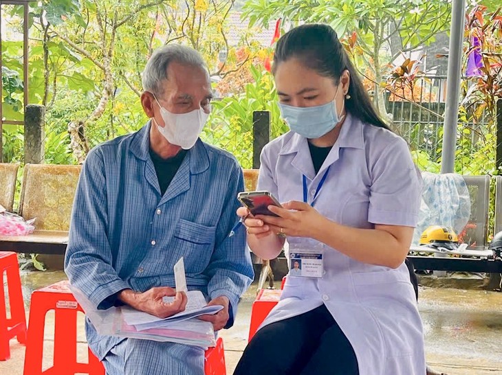 Từ hải đảo đến vùng núi Quảng Trị cùng tổ chức khám sức khỏe định kỳ, khám sàng lọc cho người dân- Ảnh 11.