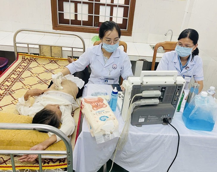 Từ hải đảo đến vùng núi Quảng Trị cùng tổ chức khám sức khỏe định kỳ, khám sàng lọc cho người dân- Ảnh 10.