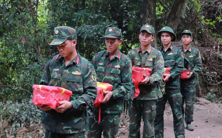 Tìm thấy 5 hài cốt liệt sĩ tại hang Đá Sập - Ảnh 2.