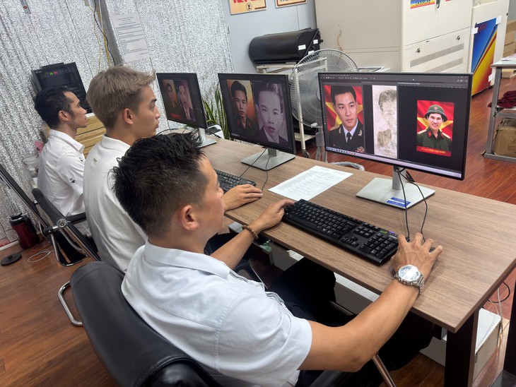TPHCM phục dựng ảnh liệt sĩ miễn phí cho thân nhân- Ảnh 1.