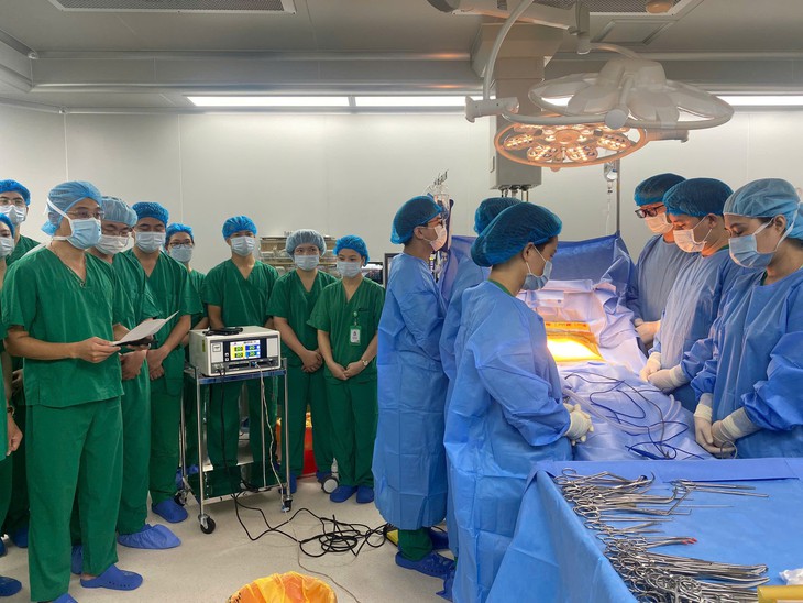 Bệnh viện Xanh Pôn lấy đa tạng từ người hiến chết não, trao cơ hội sống cho 7 bệnh nhân- Ảnh 1.