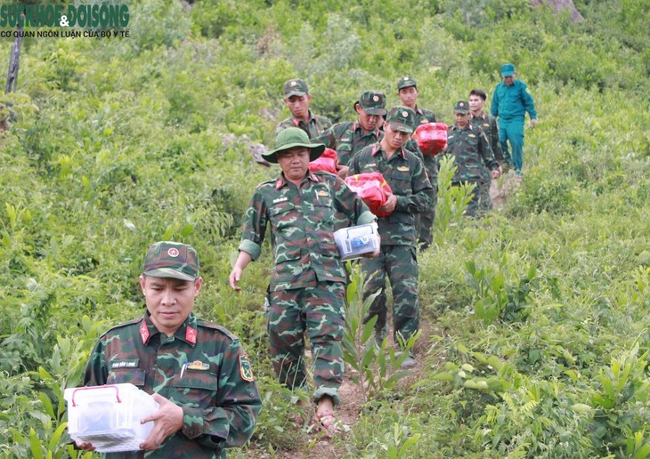 Cận cảnh hang Đá Sập, nơi những người lính đã yên nghỉ hơn nửa thế kỷ trước khi được tìm thấy - Ảnh 11.