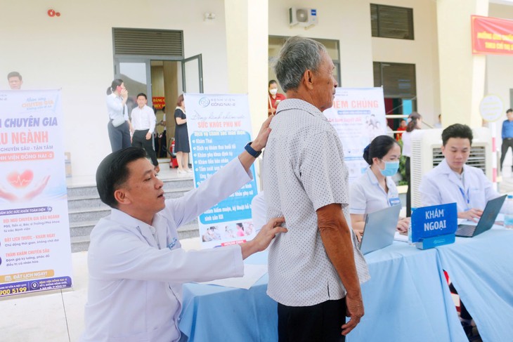 Lan tỏa tinh thần vì sức khỏe cộng đồng trong ngày ra quân của Bệnh viện Đồng Nai -2 - Ảnh 2.