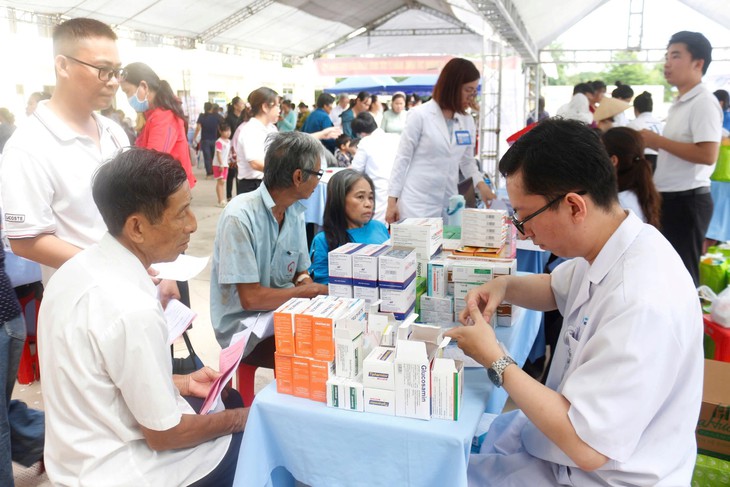 Lan tỏa tinh thần vì sức khỏe cộng đồng trong ngày ra quân của Bệnh viện Đồng Nai -2 - Ảnh 3.