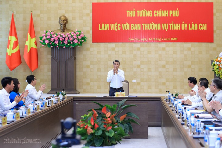 Thủ tướng: Lào Cai phải nỗ lực gấp đôi để đạt mục tiêu tăng trưởng hai con số - Ảnh 1.