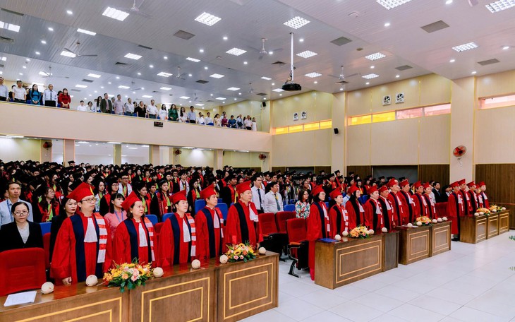 TPHCM khuyến khích người dân sử dụng dịch vụ công trực tuyến- Ảnh 2.