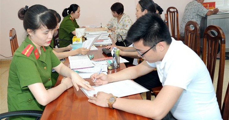 Đáp ứng đầy đủ những loại giấy tờ bắt buộc này, người dân mới được đăng ký thường trú - Ảnh 1.