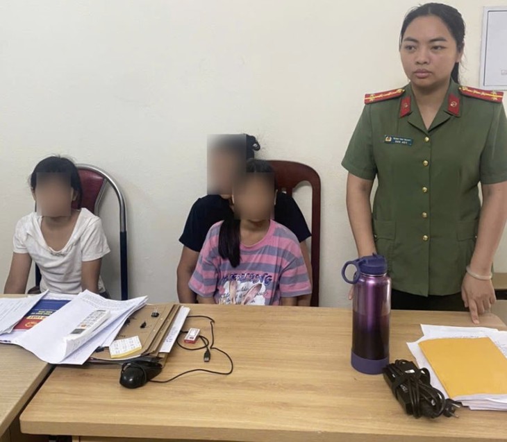 Phạt 15 triệu đồng người bố bạo hành 2 con ruột ở Phú Thọ- Ảnh 1.
