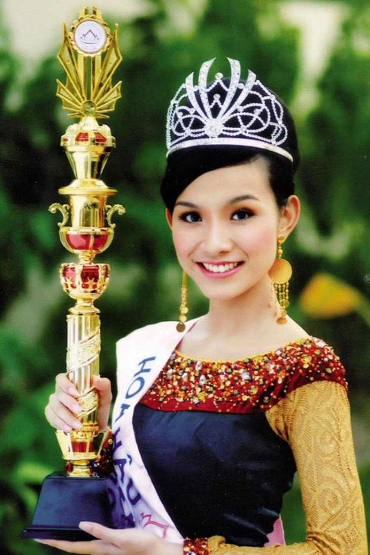 Khoe ảnh 39 tuổi trẻ như đôi mươi, Hoa hậu Thùy Lâm giờ có cuộc sống ra sao? - Ảnh 2.
