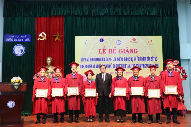 Nâng cao năng lực chuyên môn, đáp ứng nhu cầu chăm sóc sức khỏe nhân dân vùng khó khăn- Ảnh 1.