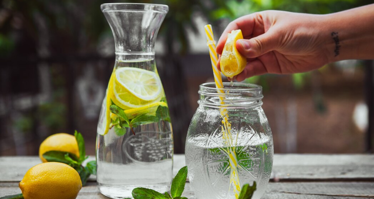 7 lý do nên bắt đầu ngày mới với một ly nước chanh - Ảnh 1.