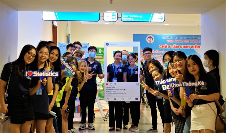 Các trường đại học hỗ trợ học bổng hàng tháng cao nhất cho sinh viên - Ảnh 1.