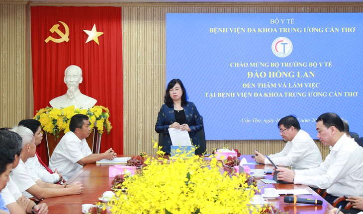 Bộ trưởng Đào Hồng Lan: Bệnh viện Đa khoa Trung ương Cần Thơ cần tiếp tục đổi mới để khẳng định vai trò bệnh viện hạt nhân vùng ĐBSCL - Ảnh 3.