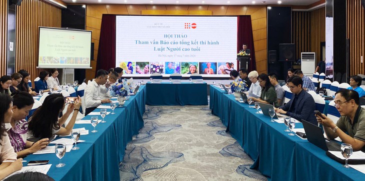 Hoàn thiện Luật Người cao tuổi, hướng tới hệ thống chính sách thích ứng với già hóa dân số - Ảnh 2.