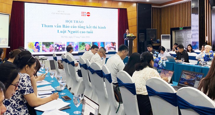 Hoàn thiện Luật Người cao tuổi, hướng tới hệ thống chính sách thích ứng với già hóa dân số - Ảnh 3.