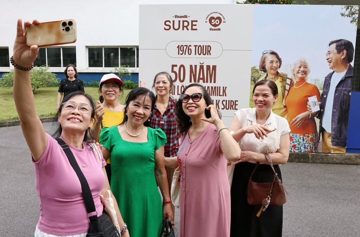Từ tuổi 50, chủ động chăm sóc sức khỏe bằng nguồn sữa giàu dinh dưỡng cho giai đoạn hoàng kim - Ảnh 1.