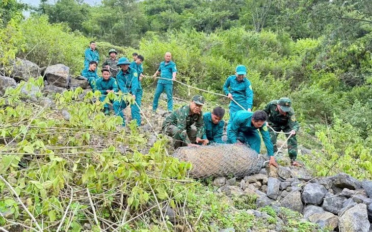 Hải Phòng tạm cấm đoạn đường Cầu Đất, xử lý quả bom sót lại sau chiến tranh - Ảnh 2.