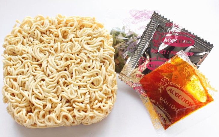 Giải mã những bí mật bên trong các gói gia vị mì ăn liền - Ảnh 1.