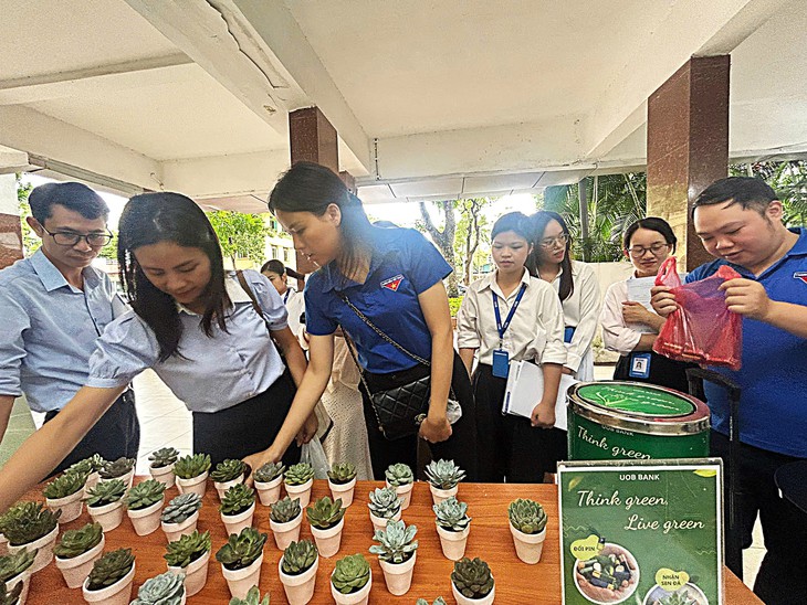 Tuổi trẻ Bộ Y tế góp sức xây dựng môi trường làm việc xanh - Ảnh 1.