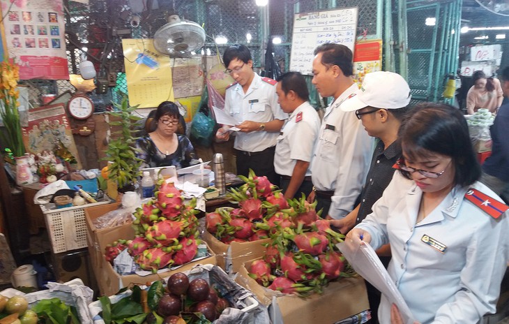 TPHCM siết chặt quản lý an toàn thực phẩm, xử lý nghiêm thực phẩm giả và vi phạm trên môi trường mạng- Ảnh 1.
