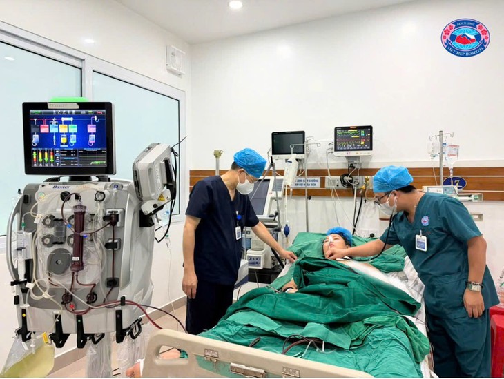 Cứu sống bệnh nhi 16 tuổi sốc tim do viêm cơ tim cấp bằng kỹ thuật ECMO - Ảnh 1.