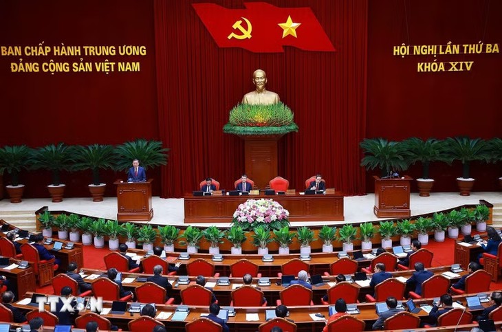Khai mạc trọng thể Hội nghị lần thứ ba Ban Chấp hành Trung ương Đảng khóa XIV- Ảnh 1.