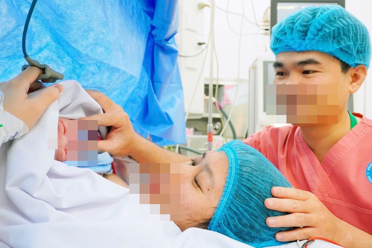 Phụ nữ TPHCM sinh con từ năm 2027 sẽ được hỗ trợ ít nhất 2 triệu đồng - Ảnh 2.
