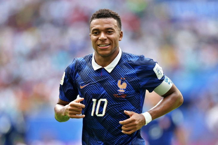 Mbappe hai lần vượt qua Messi, lập kỷ lục World Cup - Ảnh 1.