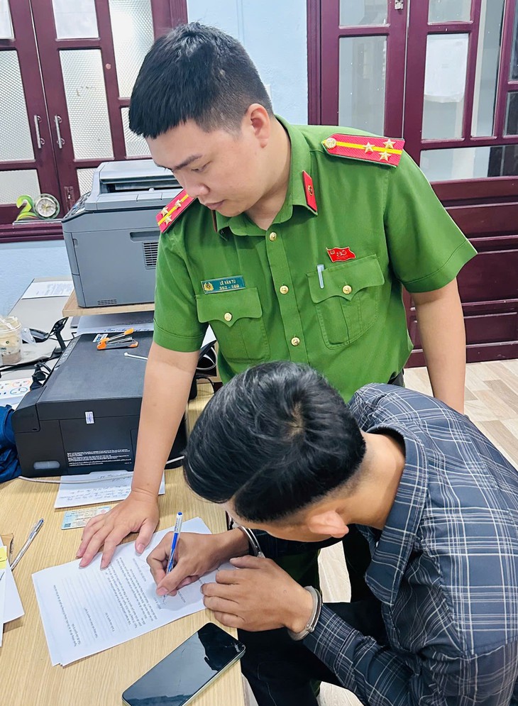 Bắt giam nhân viên giao gas chiếm đoạt hơn 99 triệu đồng của chủ đại lý- Ảnh 1.