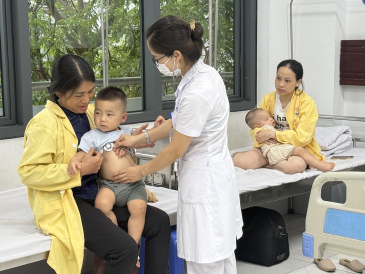 Cúm giữa mùa hè: Vì sao vẫn mắc bệnh và không nên chủ quan?- Ảnh 1.