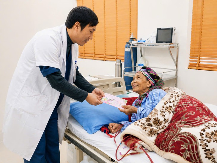 Bác sĩ Giàng A Sếnh: Hành trình giữ sự sống ở Si Ma Cai - Ảnh 1.