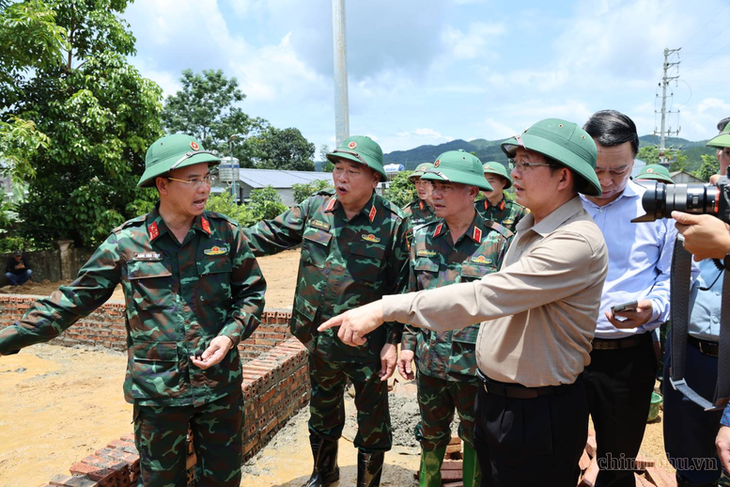 Phó Thủ tướng Hồ Quốc Dũng kiểm tra khắc phục hậu quả lũ quét tại Lai Châu - Ảnh 5.