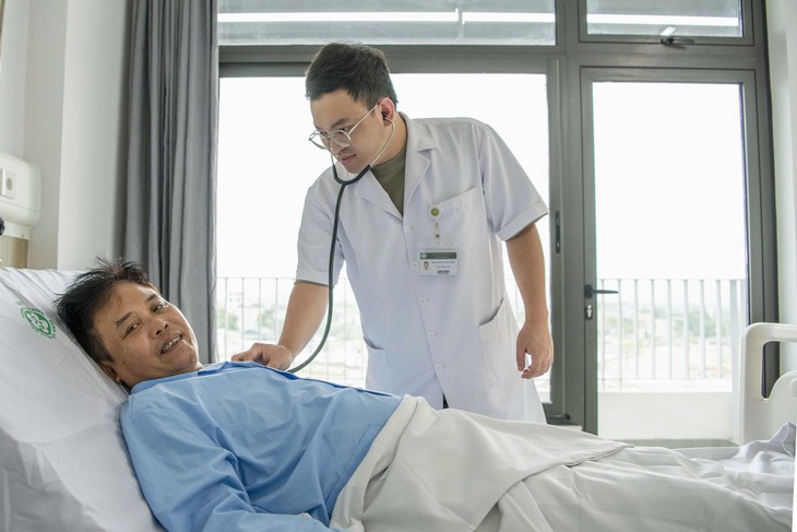 Bệnh viện Bạch Mai cơ sở Ninh Bình: Cấp cứu tim mạch - Cuộc đua từng phút giành sự sống - Ảnh 5.