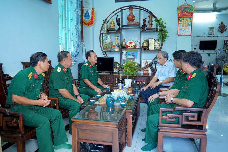 Quân khu 7 tổ chức nhiều hoạt động tri ân nhân Ngày Thương binh, Liệt sĩ- Ảnh 3.
